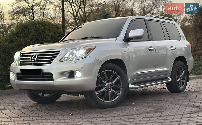 Внедорожник / Кроссовер Lexus LX 2008 в Днепре