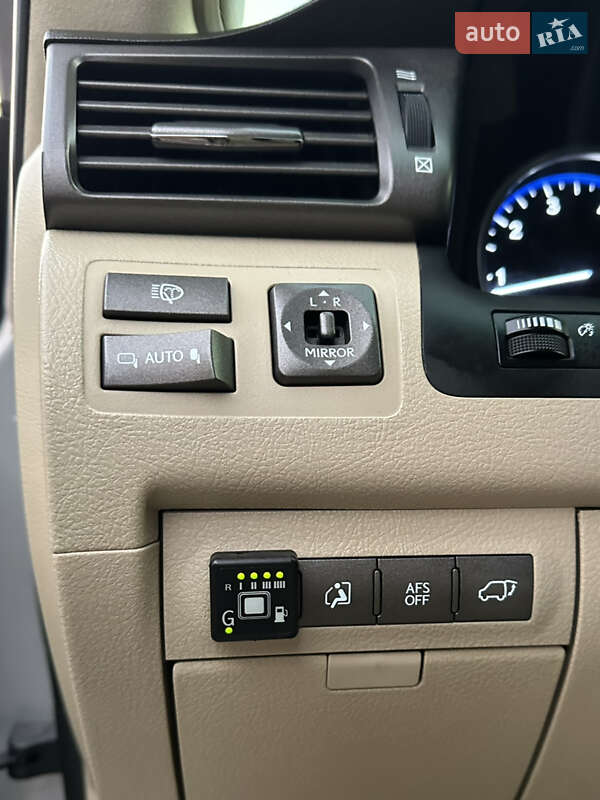 Внедорожник / Кроссовер Lexus LX 2008 в Днепре