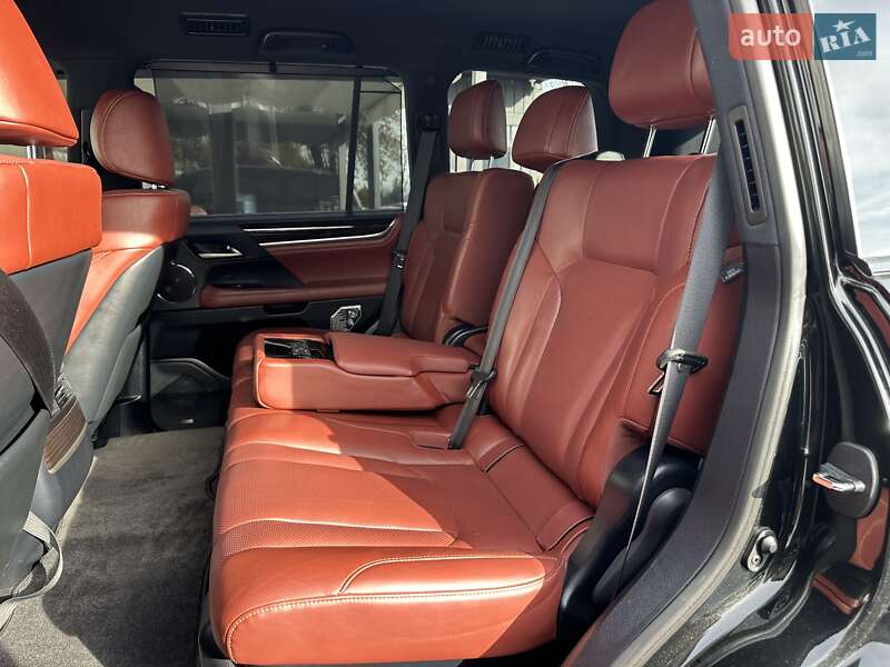 Внедорожник / Кроссовер Lexus LX 2021 в Киеве