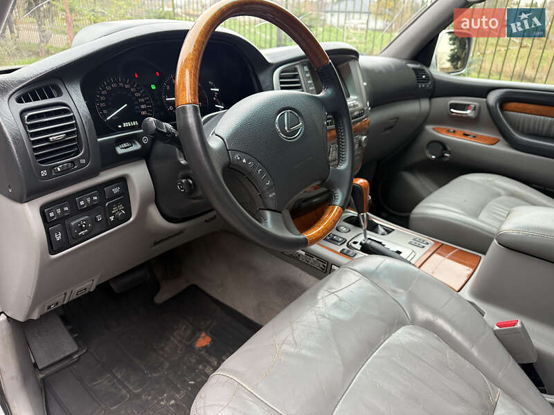 Внедорожник / Кроссовер Lexus LX 2006 в Нежине