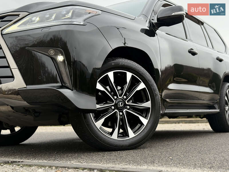 Позашляховик / Кросовер Lexus LX 2021 в Дніпрі