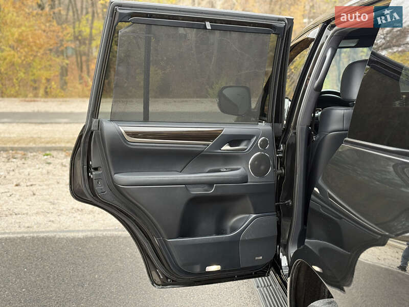 Позашляховик / Кросовер Lexus LX 2021 в Дніпрі