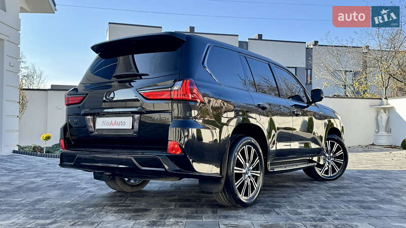 Позашляховик / Кросовер Lexus LX 2018 в Івано-Франківську