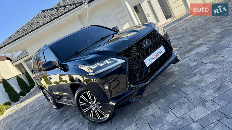 Позашляховик / Кросовер Lexus LX 2018 в Івано-Франківську
