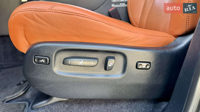 Позашляховик / Кросовер Lexus LX 2018 в Івано-Франківську