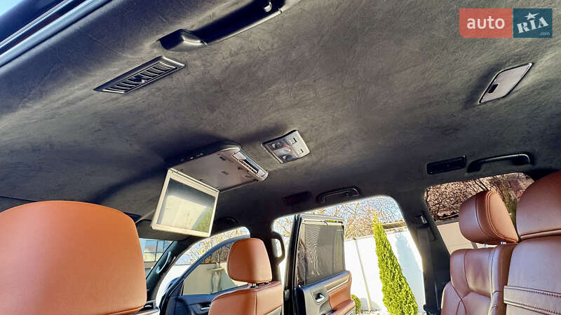 Позашляховик / Кросовер Lexus LX 2018 в Івано-Франківську