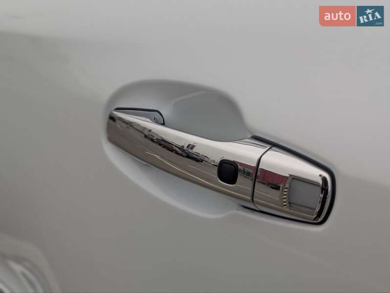 Позашляховик / Кросовер Lexus LX 2010 в Києві