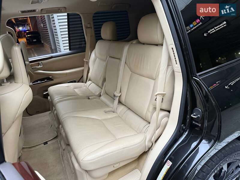 Внедорожник / Кроссовер Lexus LX 2012 в Киеве