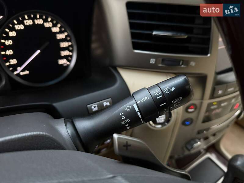 Внедорожник / Кроссовер Lexus LX 2012 в Киеве