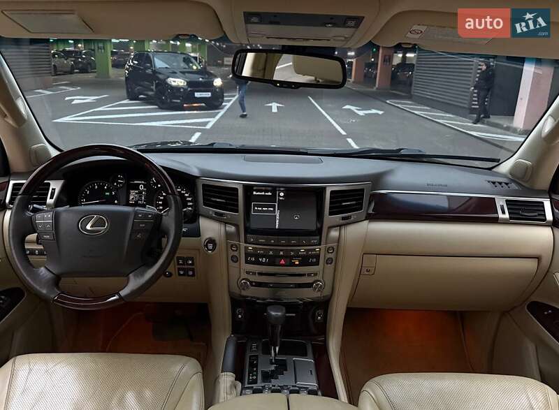 Внедорожник / Кроссовер Lexus LX 2012 в Киеве