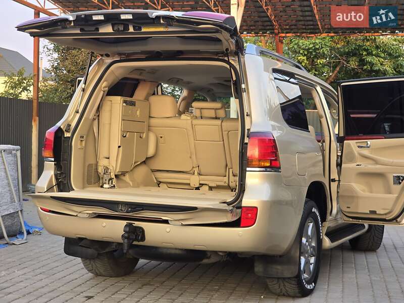 Внедорожник / Кроссовер Lexus LX 2011 в Первомайске