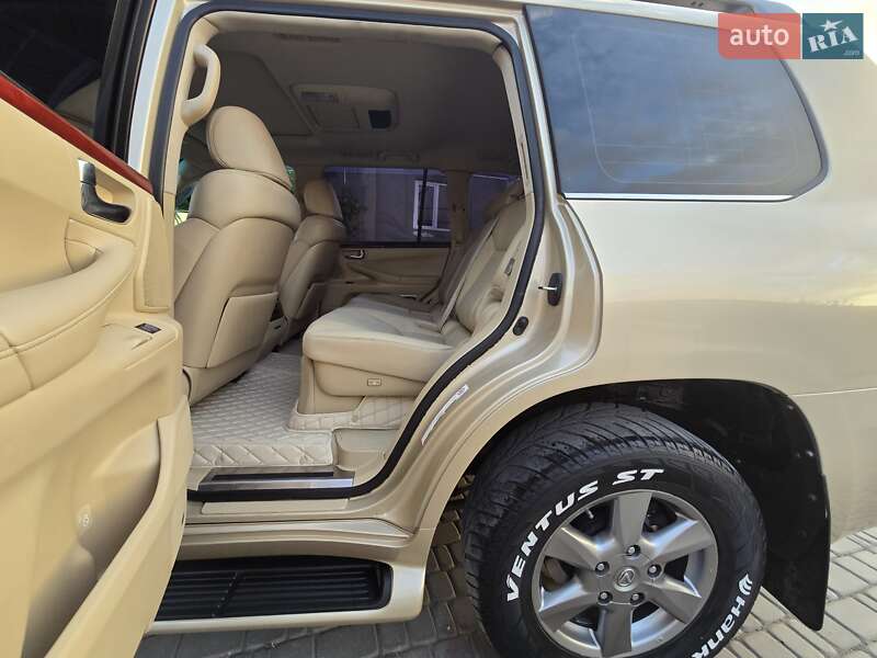 Внедорожник / Кроссовер Lexus LX 2011 в Первомайске