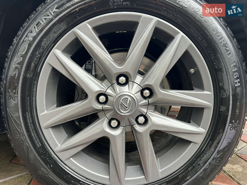 Внедорожник / Кроссовер Lexus LX 2008 в Черновцах