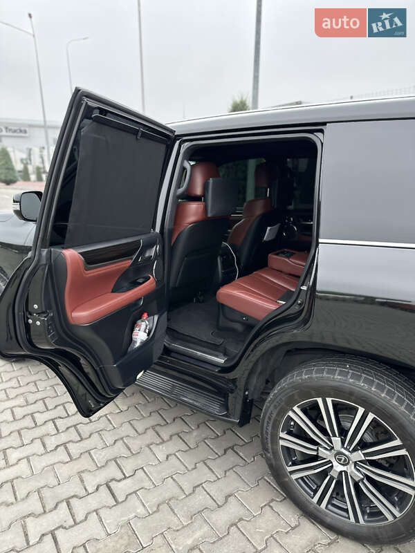Позашляховик / Кросовер Lexus LX 2019 в Дніпрі