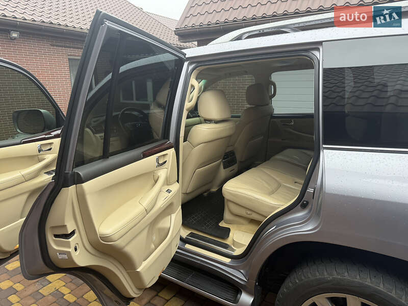 Позашляховик / Кросовер Lexus LX 2010 в Києві