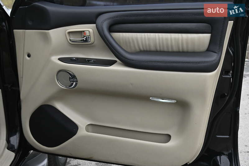 Позашляховик / Кросовер Lexus LX 2007 в Бердичеві