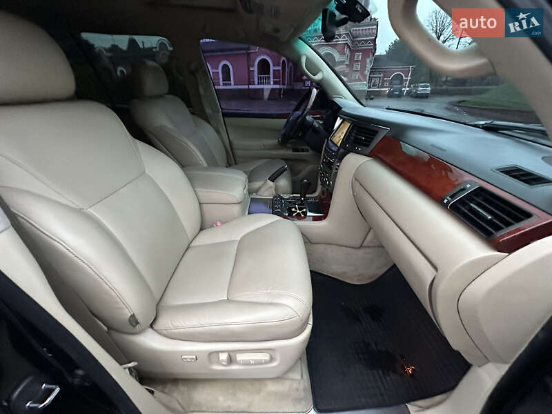 Внедорожник / Кроссовер Lexus LX 2008 в Днепре