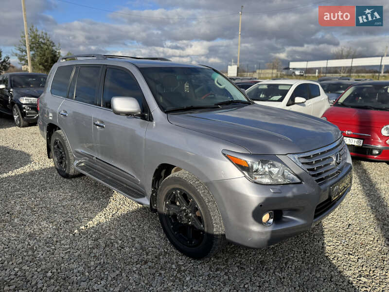 Позашляховик / Кросовер Lexus LX 2008 в Івано-Франківську