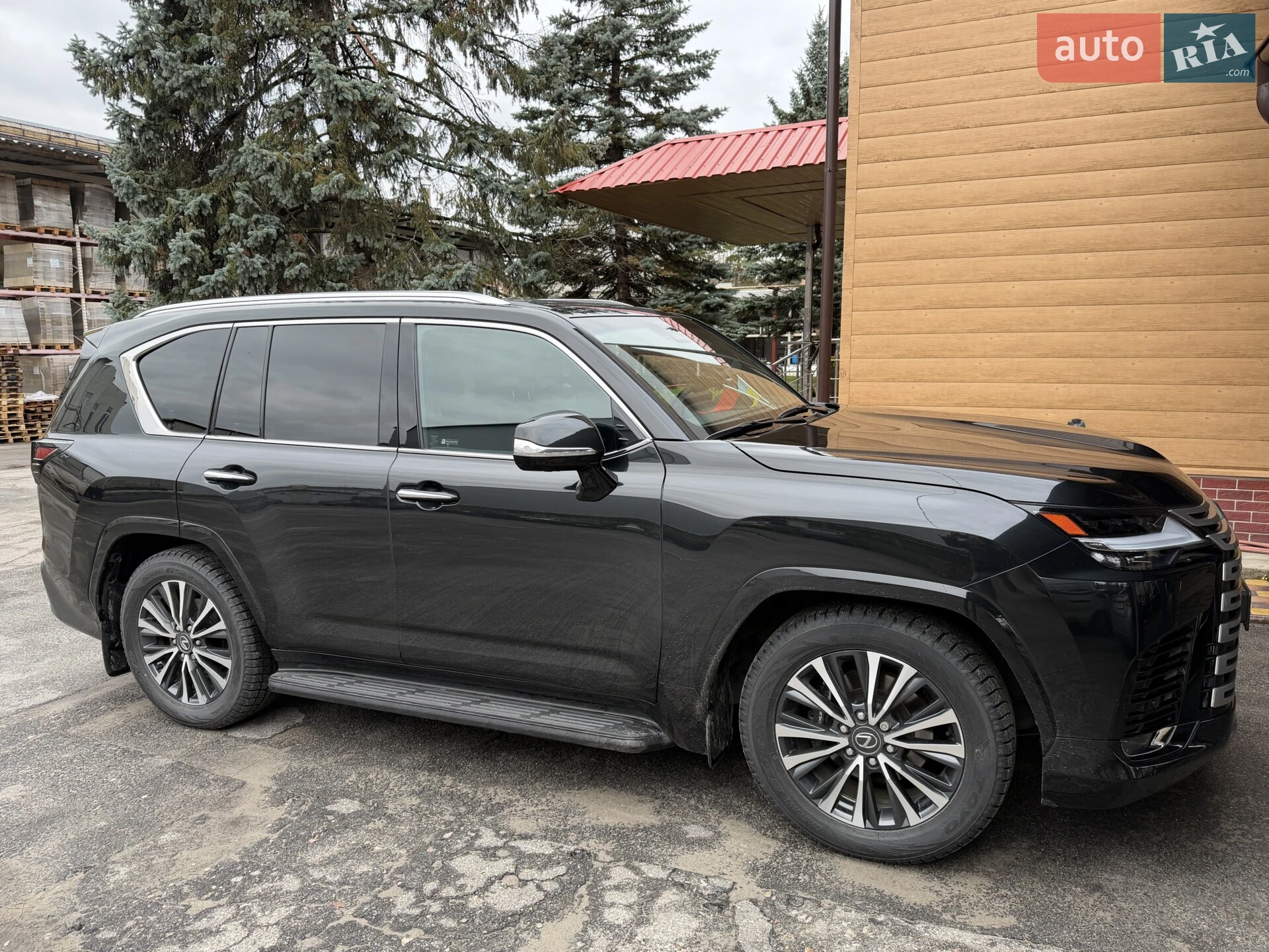 2025 Lexus LX - мініатюра 3