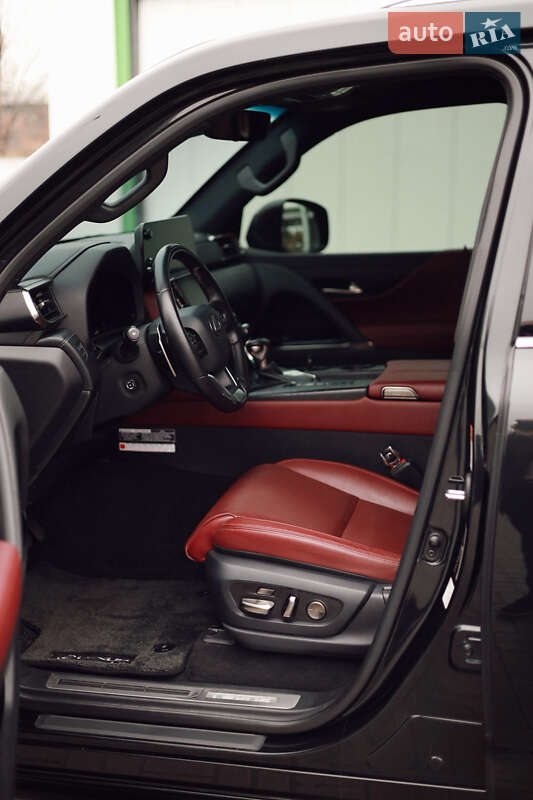 Позашляховик / Кросовер Lexus LX 2024 в Житомирі