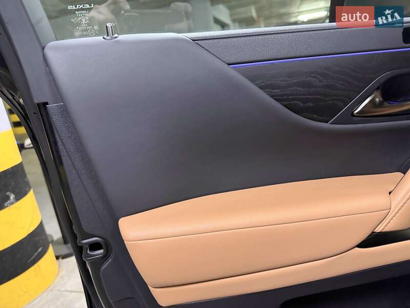 Позашляховик / Кросовер Lexus LX 2022 в Києві фото 39 Позашляховик / Кросовер Lexus LX 2022 в Києві