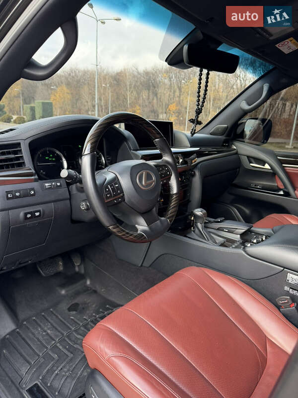 Позашляховик / Кросовер Lexus LX 2019 в Дніпрі фото 21 Позашляховик / Кросовер Lexus LX 2019 в Дніпрі