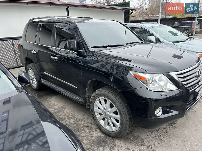 Позашляховик / Кросовер Lexus LX 2008 в Києві