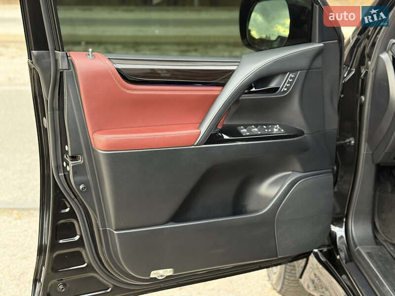 Внедорожник / Кроссовер Lexus LX 2017 в Днепре фото 13 Внедорожник / Кроссовер Lexus LX 2017 в Днепре