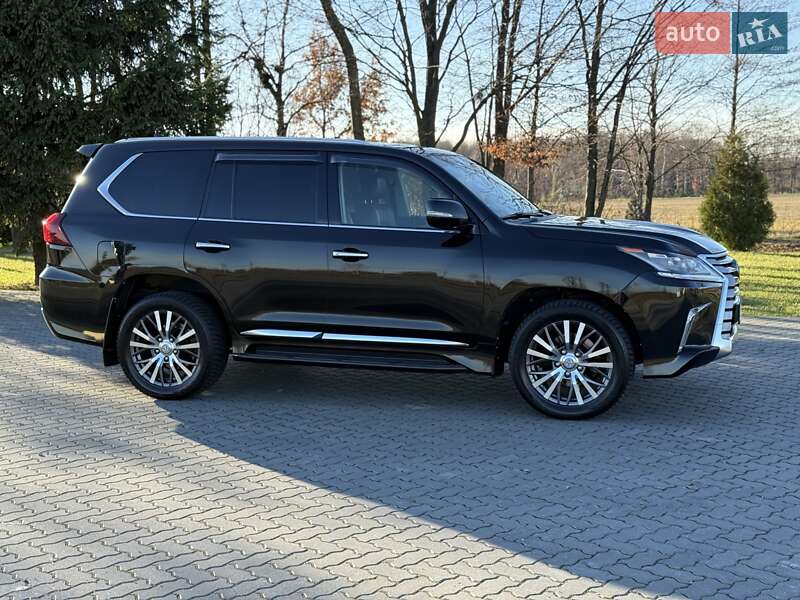 Внедорожник / Кроссовер Lexus LX 2017 в Ивано-Франковске