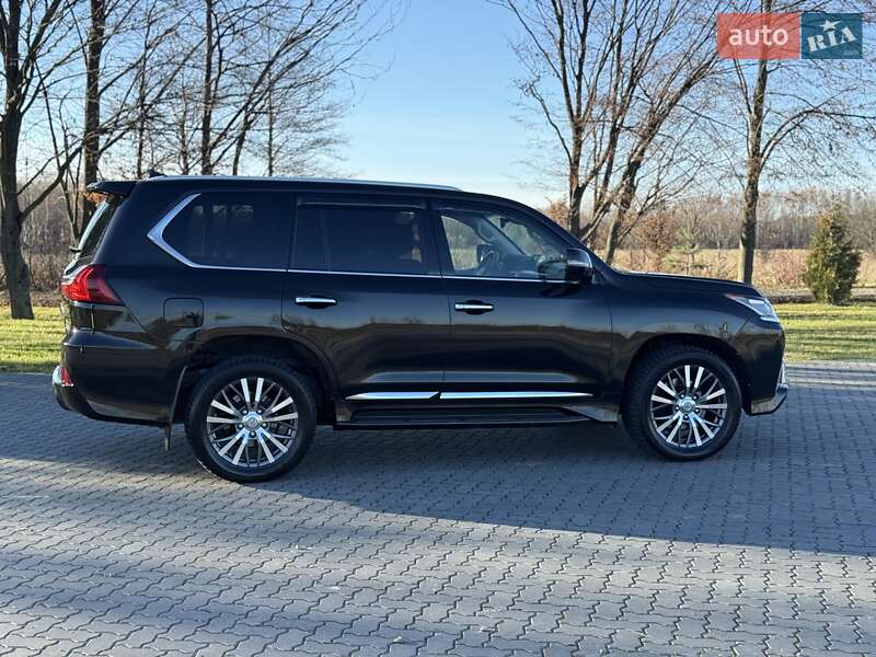Внедорожник / Кроссовер Lexus LX 2017 в Ивано-Франковске
