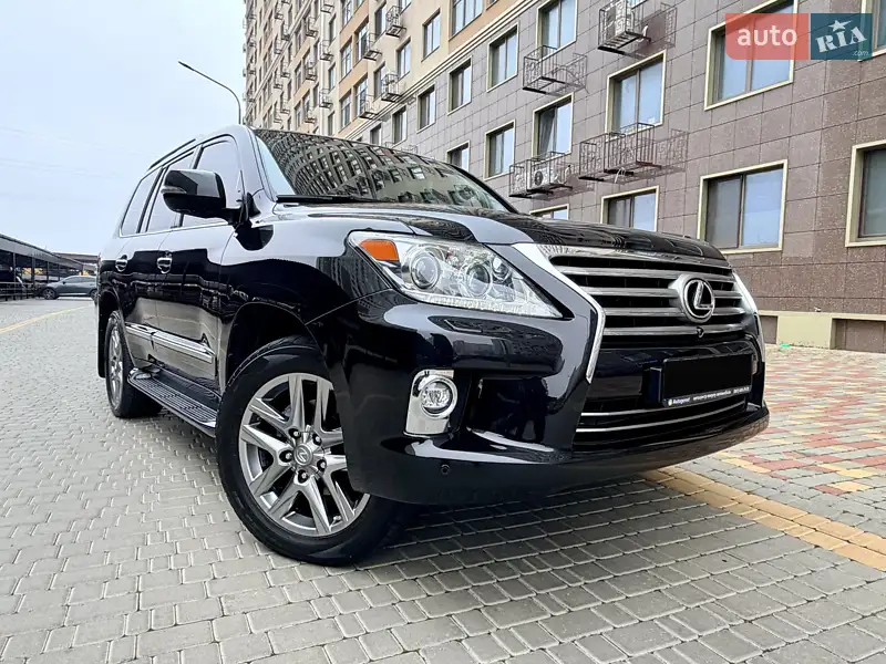Lexus LX