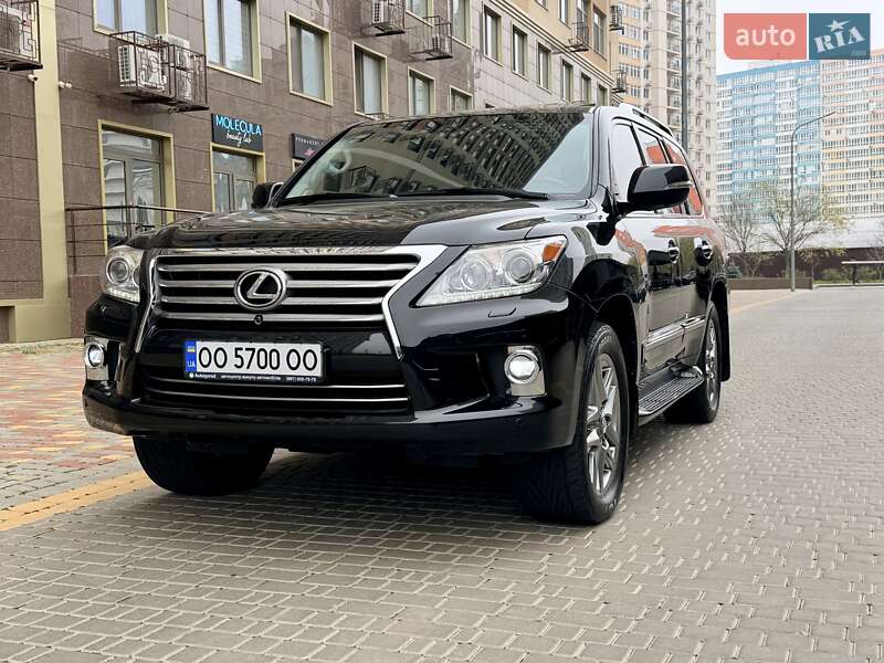 Позашляховик / Кросовер Lexus LX 2014 в Одесі фото 128 Позашляховик / Кросовер Lexus LX 2014 в Одесі
