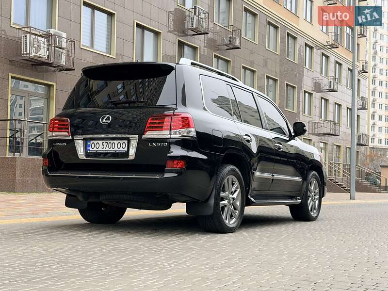 Позашляховик / Кросовер Lexus LX 2014 в Одесі фото 161 Позашляховик / Кросовер Lexus LX 2014 в Одесі