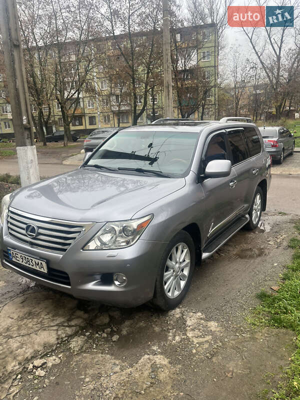 Lexus LX 2008