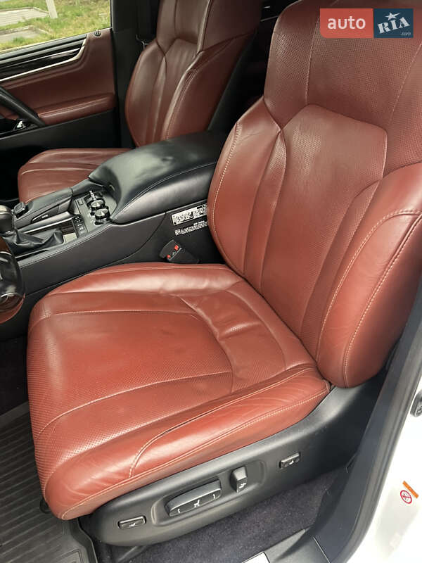 Позашляховик / Кросовер Lexus LX 2017 в Харкові фото 18 Позашляховик / Кросовер Lexus LX 2017 в Харкові