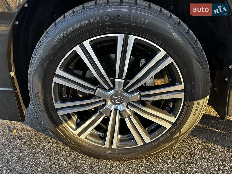 Позашляховик / Кросовер Lexus LX 2015 в Києві