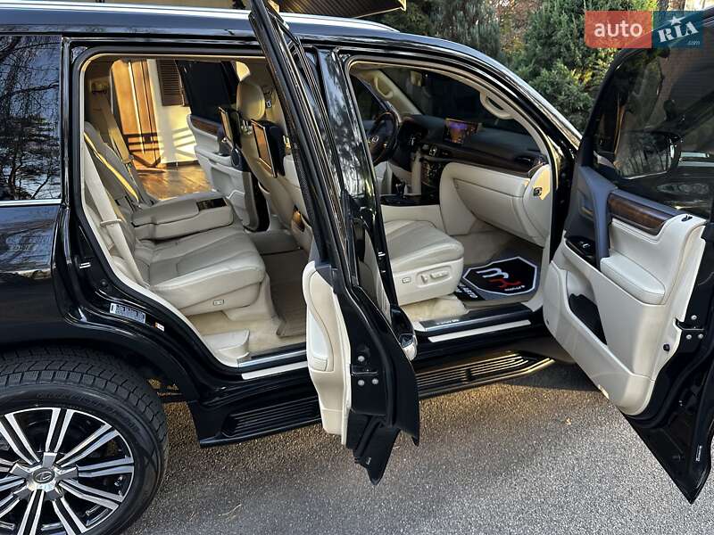 Позашляховик / Кросовер Lexus LX 2015 в Києві