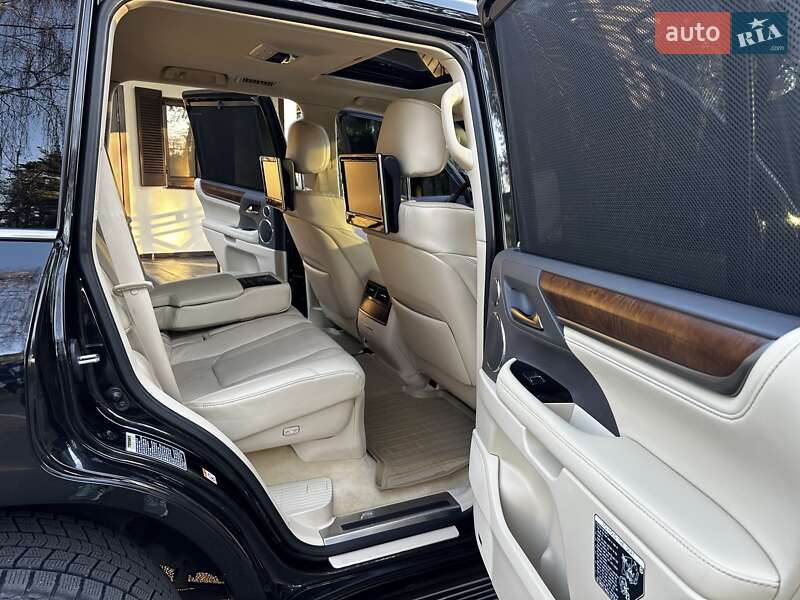 Позашляховик / Кросовер Lexus LX 2015 в Києві