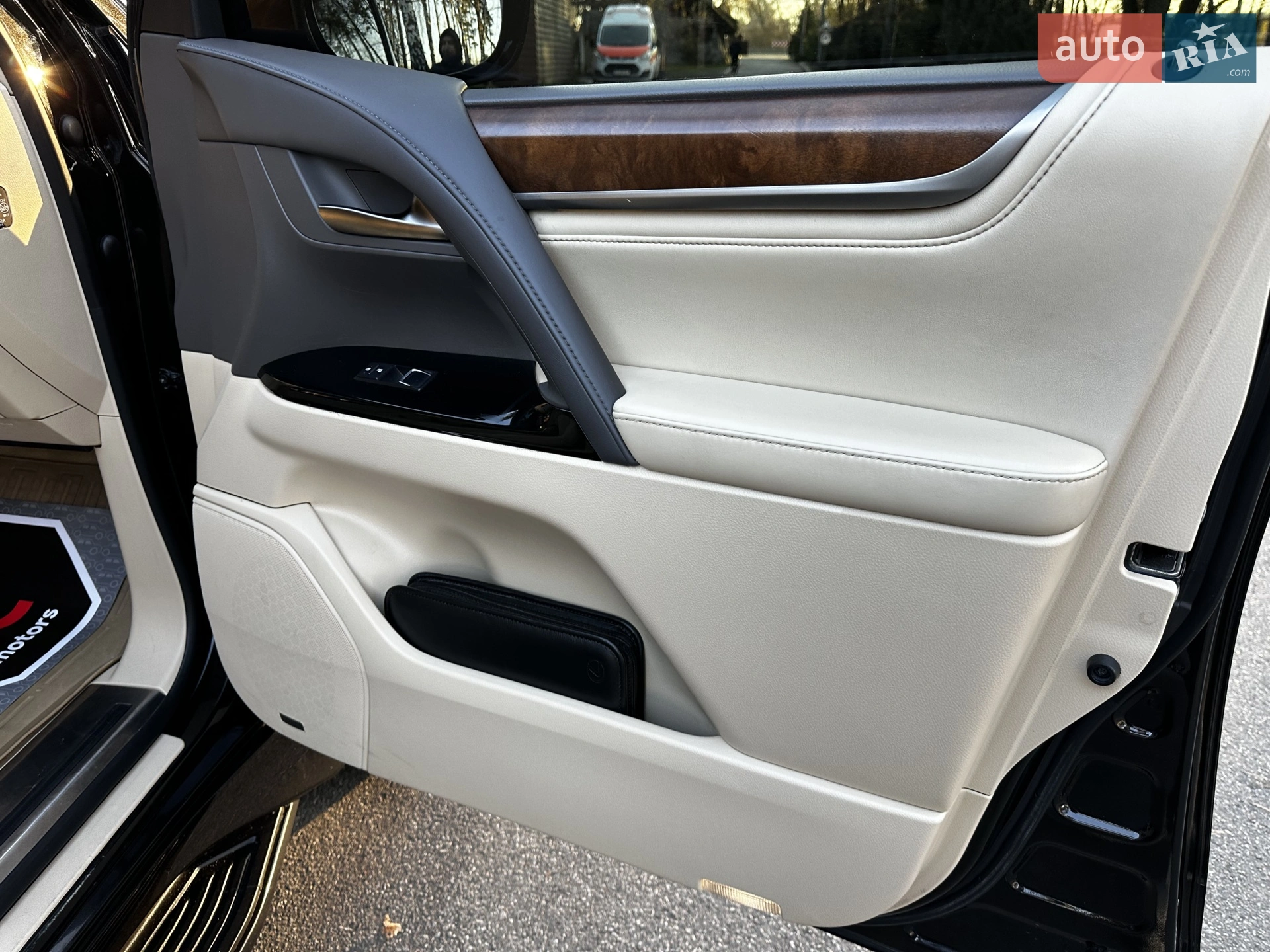 2015 Lexus LX - мініатюра 56