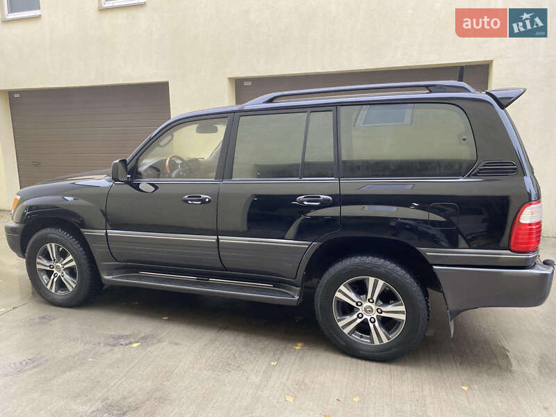Внедорожник / Кроссовер Lexus LX 2003 в Черкассах