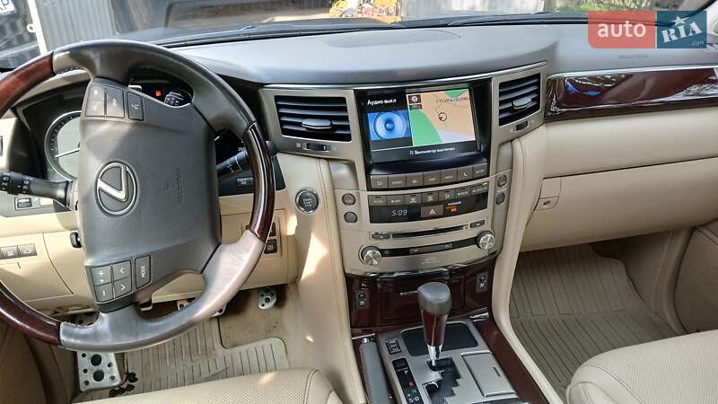 Позашляховик / Кросовер Lexus LX 2013 в Харкові