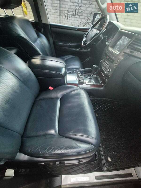 Позашляховик / Кросовер Lexus LX 2011 в Одесі