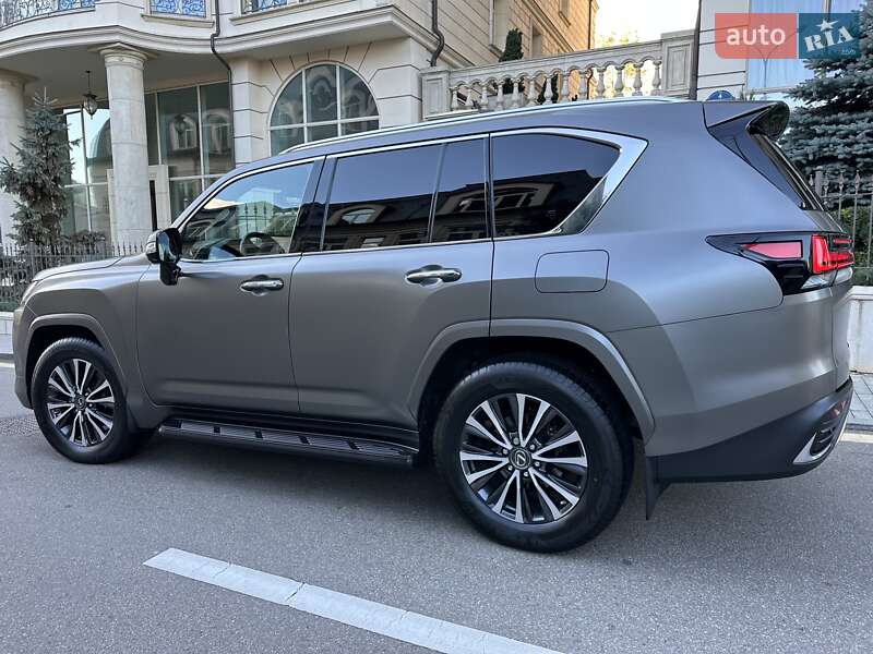 Позашляховик / Кросовер Lexus LX 2022 в Києві