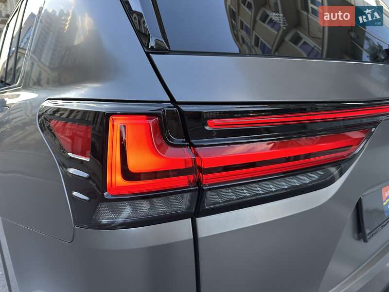 Позашляховик / Кросовер Lexus LX 2022 в Києві