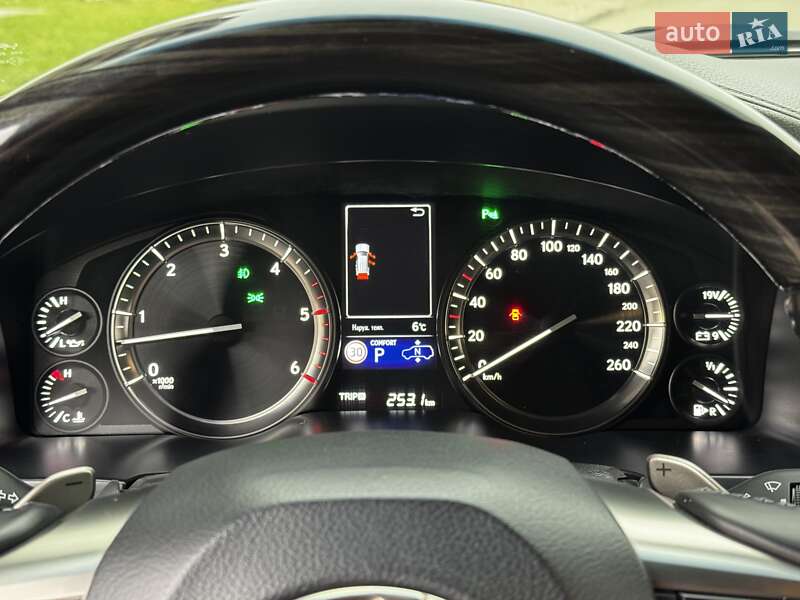 Позашляховик / Кросовер Lexus LX 2020 в Івано-Франківську