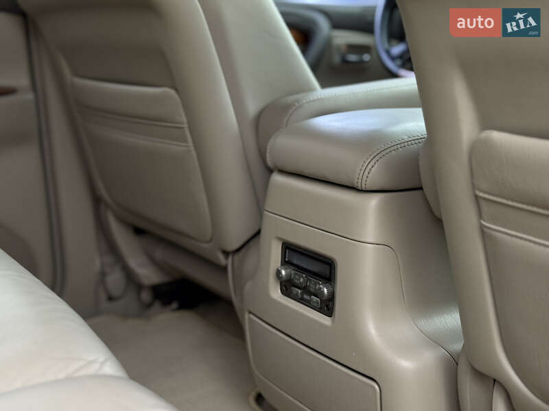 Позашляховик / Кросовер Lexus LX 2004 в Івано-Франківську