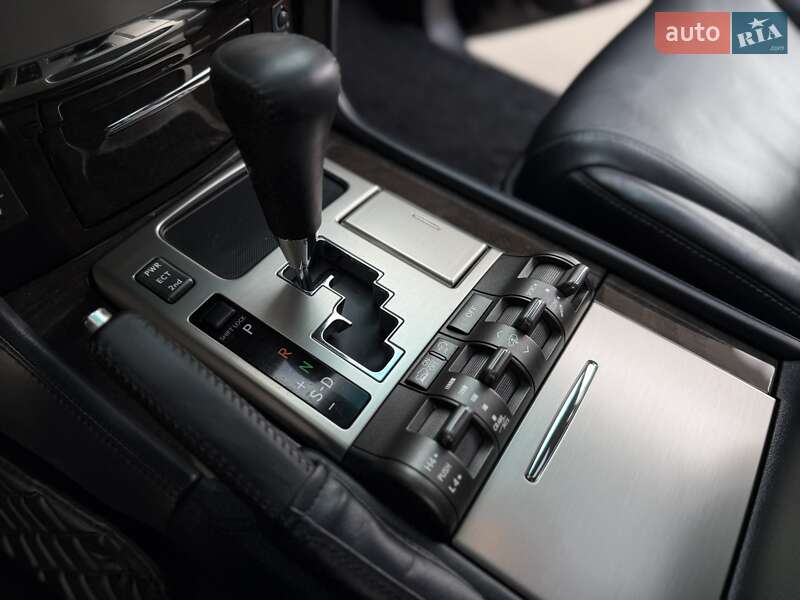 Позашляховик / Кросовер Lexus LX 2013 в Дніпрі фото 20 Позашляховик / Кросовер Lexus LX 2013 в Дніпрі