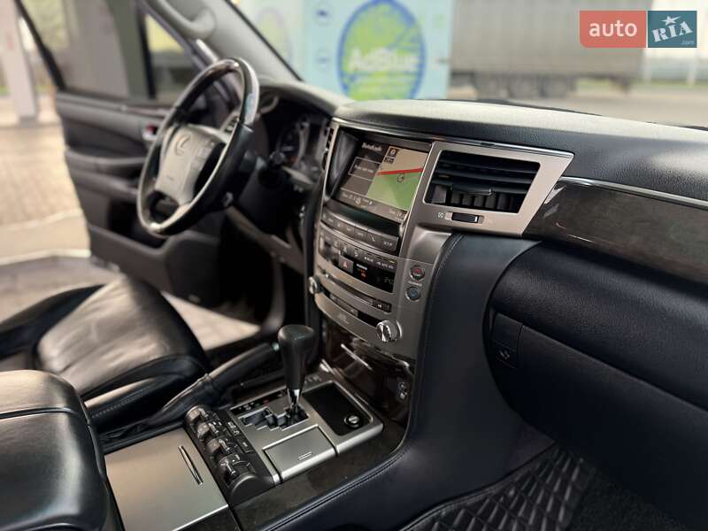 Позашляховик / Кросовер Lexus LX 2013 в Дніпрі фото 30 Позашляховик / Кросовер Lexus LX 2013 в Дніпрі