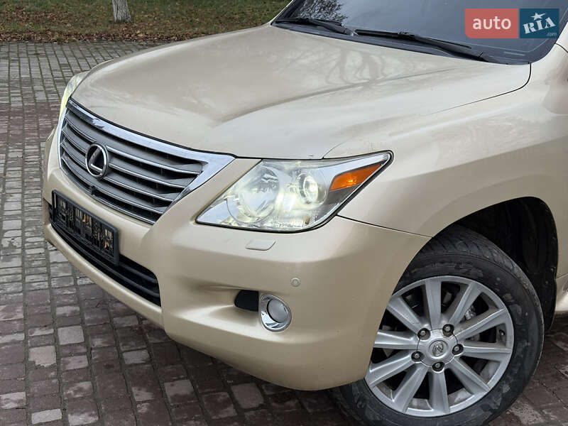 Позашляховик / Кросовер Lexus LX 2008 в Хмельницькому