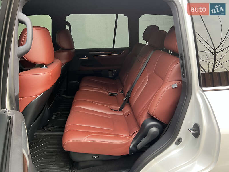 Позашляховик / Кросовер Lexus LX 2019 в Вінниці